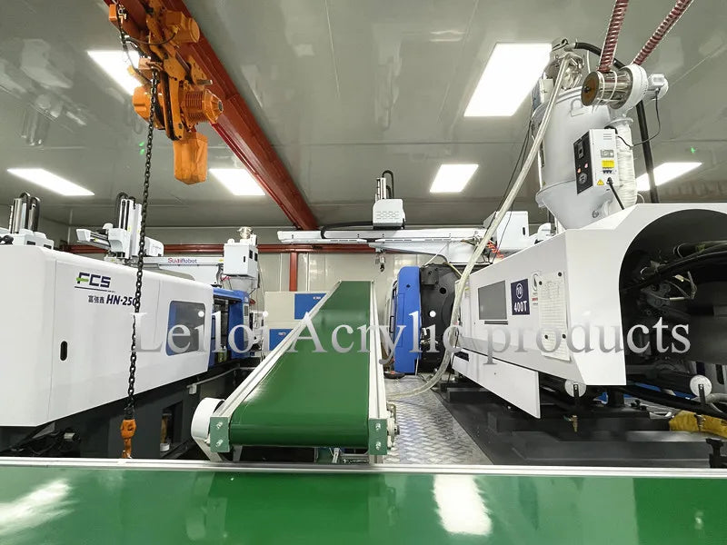 Cabide Acrílico Transparente com Gancho Metálico