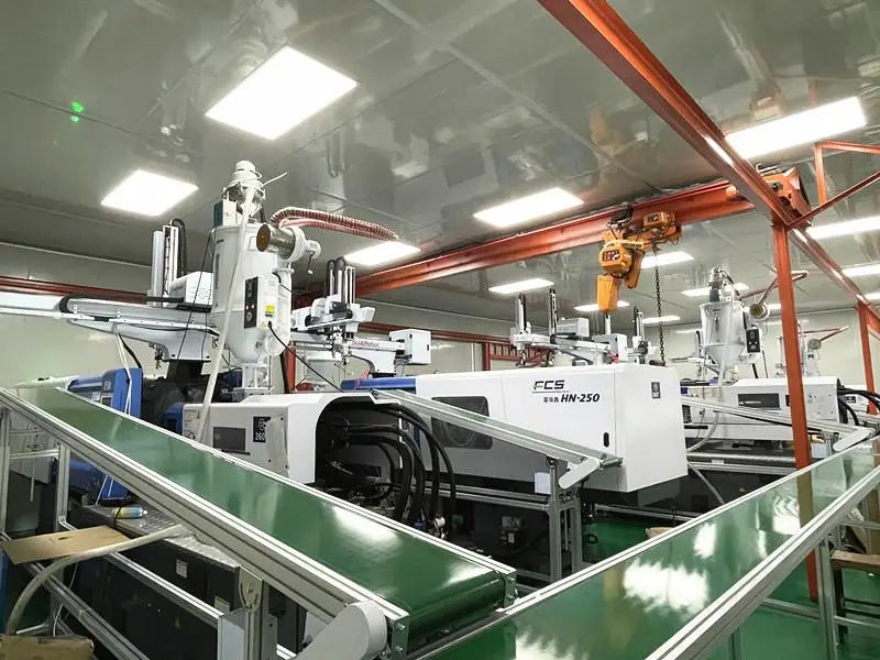 Cabide Acrílico Transparente com Gancho Metálico