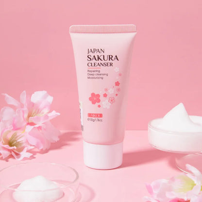 Gel limpiador Laikou Sakura Japan 50 g: limpieza profunda, control de grasa, hidratación y minimización de poros.