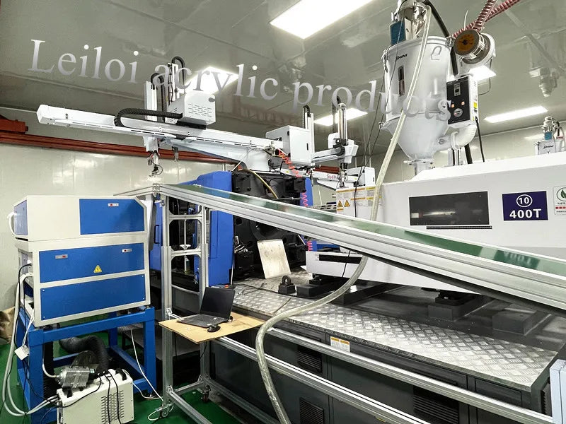 Cabide Acrílico Transparente com Gancho Metálico