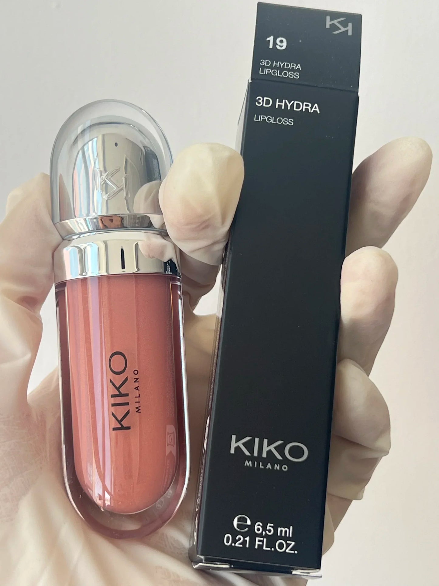 Brillo de labios KIKO 3D Hydra Mirror: brillante, perlado, voluminizador, intransferible